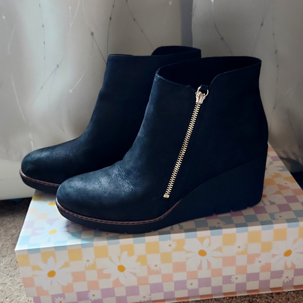 DrScholls black wedge zipper booties women's size 10